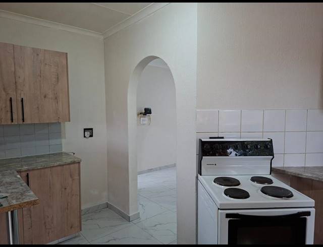 2 BEDROOM PROPERTY TO RENT IN BONAERO PARK